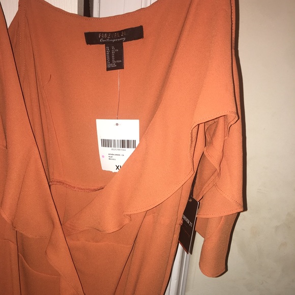 Summer dress - Picture 2 of 3